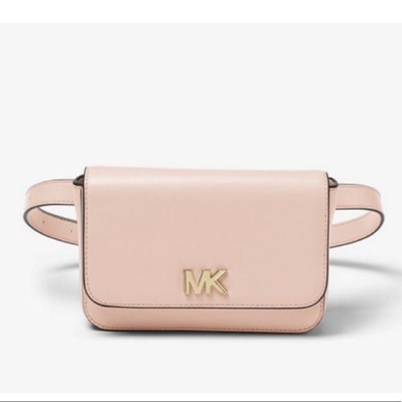 Michael Kors Mott leather belt bag - Picture 3 of 4
